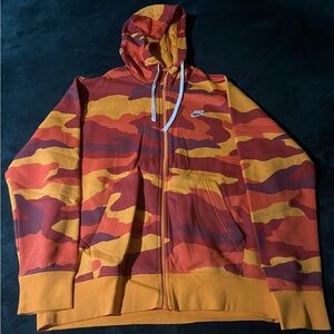🔥Nike Camo Fleece Zip Up Hoodie in Orange Size Medium great condition